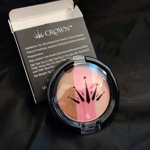 Crown Pro- 3 Tone (gold/pink/nude) Bronzer (New in box!)